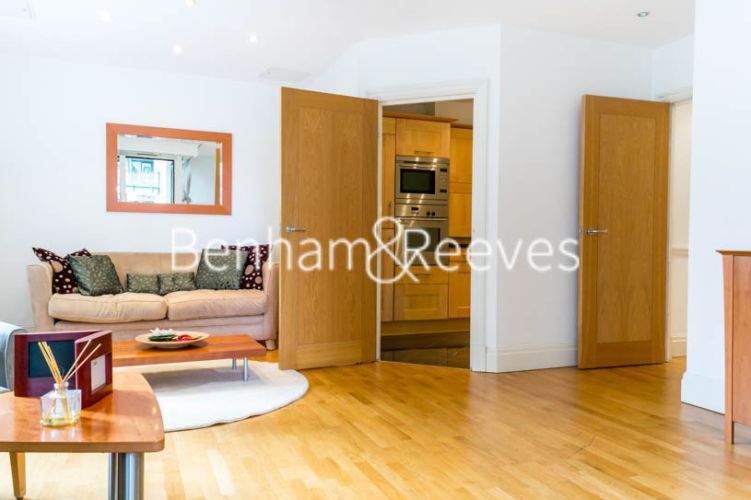 2 bedrooms flat to rent in Beckford Close, Kensington, W14-image 6