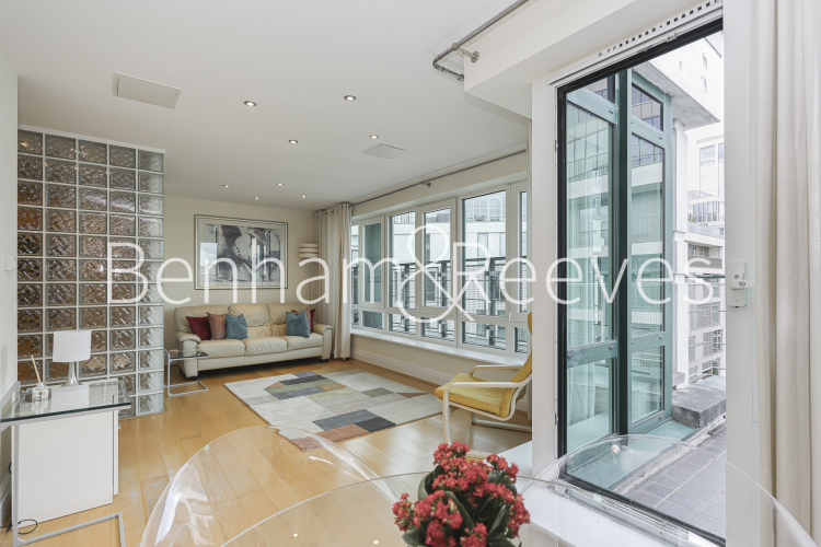 2  bedrooms flat to rent in Warwick Road, West Kensington, W14-image 1
