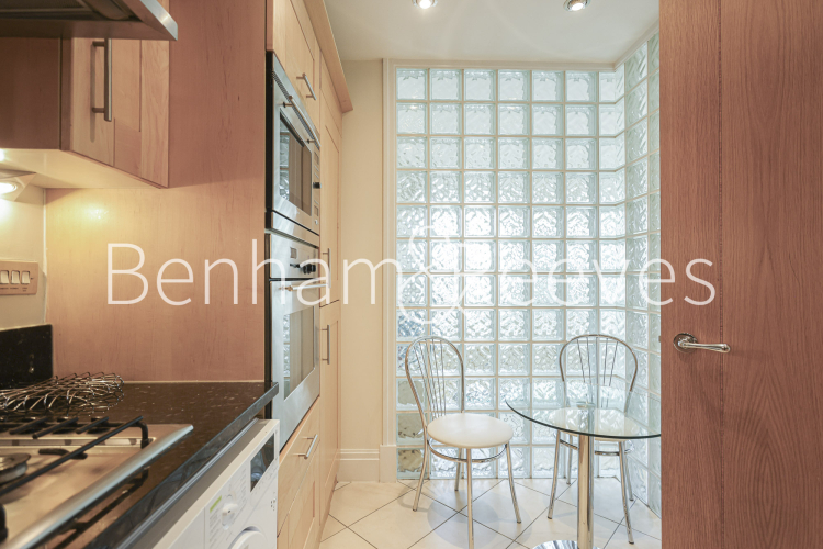 2  bedrooms flat to rent in Warwick Road, West Kensington, W14-image 9