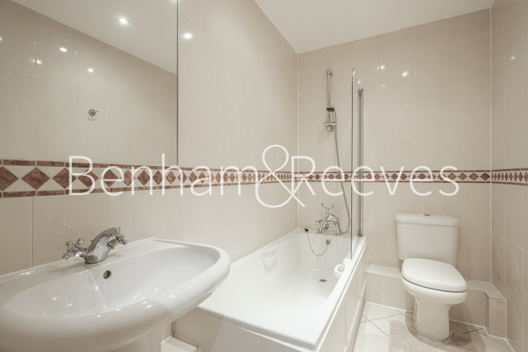 2  bedrooms flat to rent in Warwick Road, West Kensington, W14-image 11