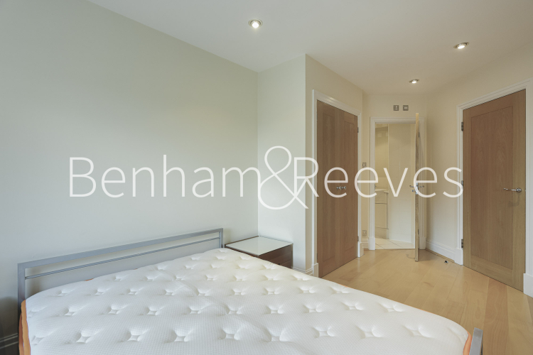 2  bedrooms flat to rent in Warwick Road, West Kensington, W14-image 23