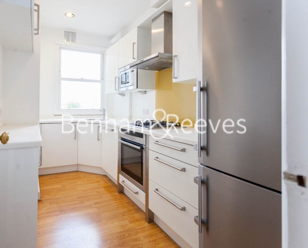 3 bedrooms flat to rent in Lexham Gardens, Kensington, W8-image 2