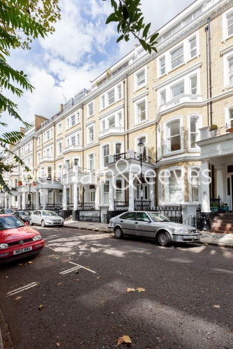 3  bedrooms flat to rent in Lexham Gardens, Kensington, W8-image 10
