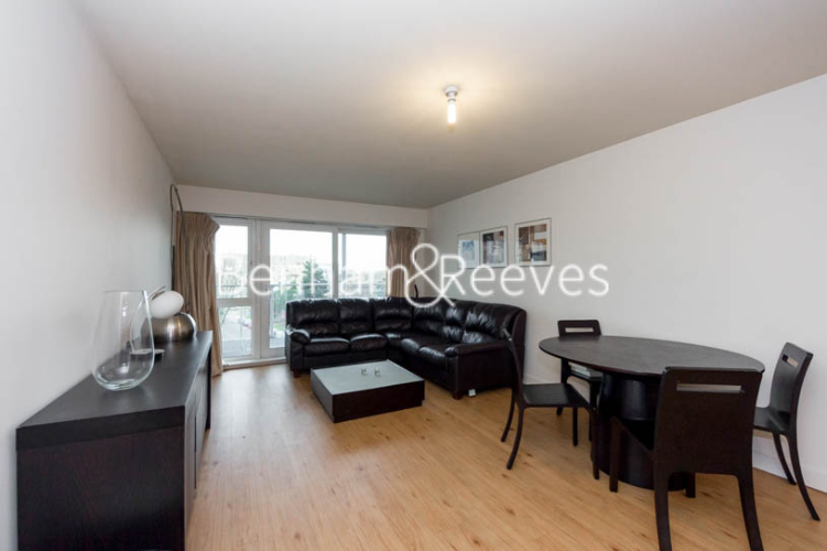 2  bedrooms flat to rent in Heritage Avenue, Colindale, NW9-image 1