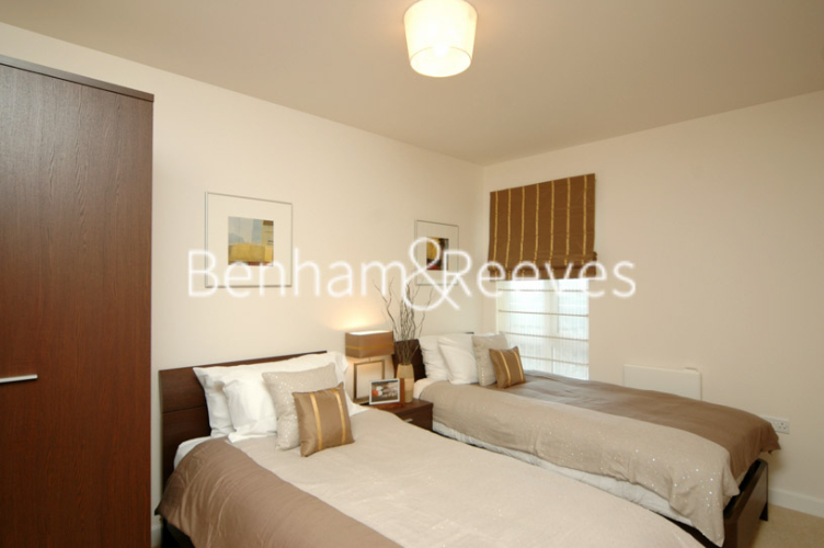 2 bedrooms flat to rent in Heritage Avenue, Colindale, NW9-image 2