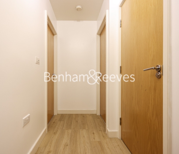 1 bedroom flat to rent in Heritage Avenue, Beaufort Park, NW9-image 14