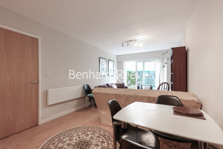 2 bedrooms flat to rent in Boulevard Drive, Colindale, NW9-image 14