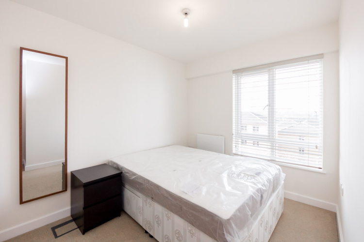 1  bedroom flat to rent in Heritage Avenue, Colindale, NW9-image 4