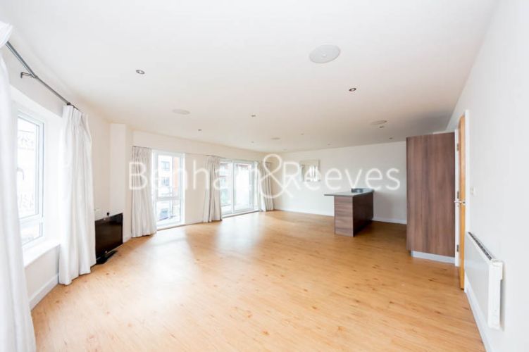 2 bedrooms flat to rent in Boulevard Drive, Colindale, NW9-image 1