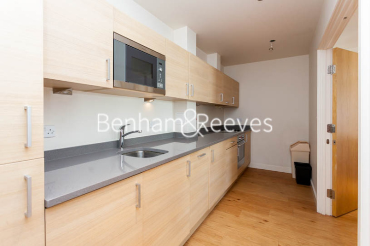 2  bedrooms flat to rent in Heritage Avenue, Colindale, NW9-image 2