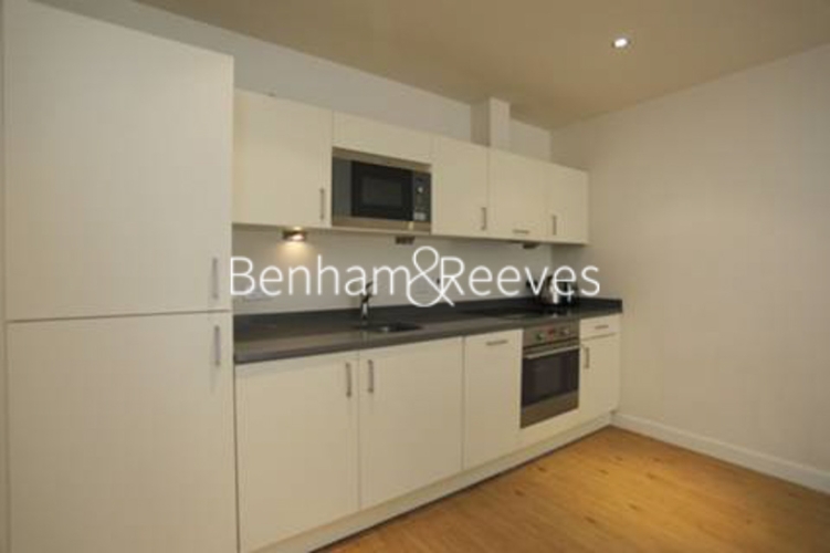 2  bedrooms flat to rent in Heritage Avenue, Colindale, NW9-image 2