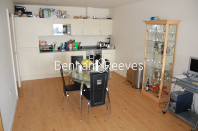 2  bedrooms flat to rent in Heritage Avenue, Colindale, NW9-image 3