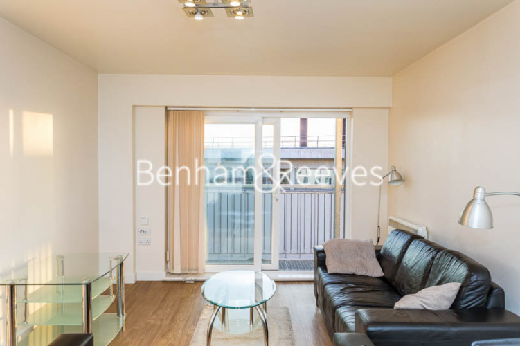 1  bedroom flat to rent in Heritage Avenue, Colindale, NW9-image 1