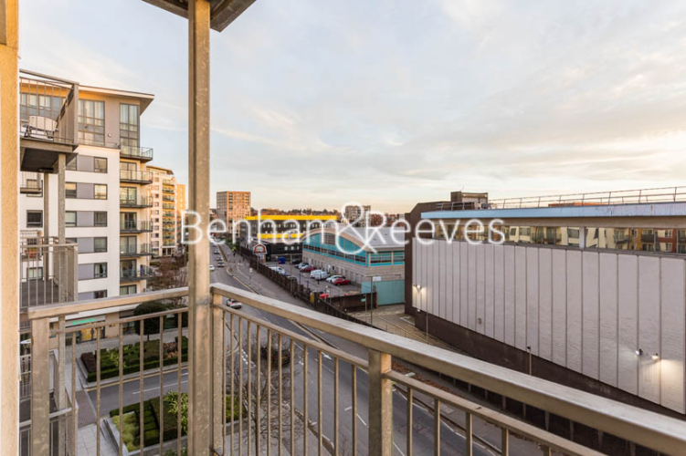 1  bedroom flat to rent in Heritage Avenue, Colindale, NW9-image 5