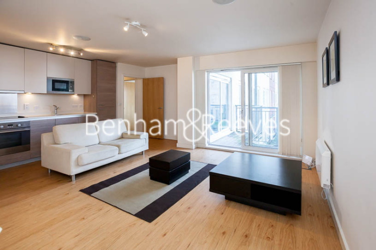 1  bedroom flat to rent in Beaufort Park, Colindale, NW9-image 2