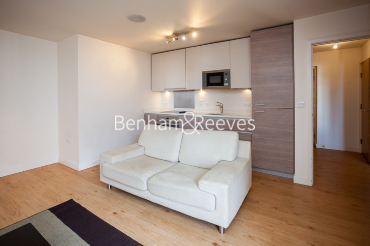 1  bedroom flat to rent in Beaufort Park, Colindale, NW9-image 12