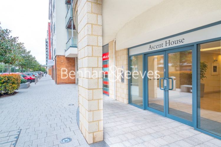 1  bedroom flat to rent in Beaufort Park, Colindale, NW9-image 10