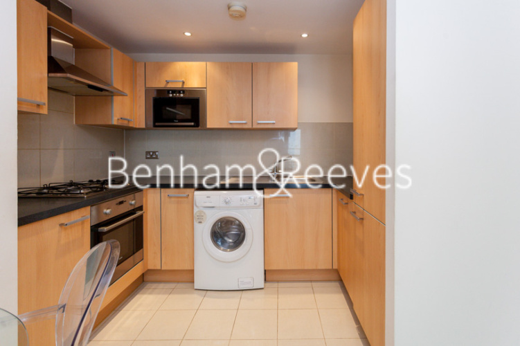 1  bedroom flat to rent in Heritage Avenue, Colindale, NW9-image 2
