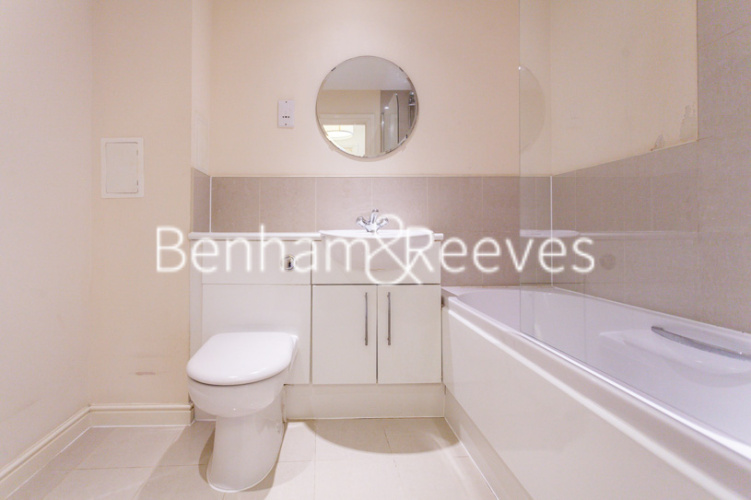 1  bedroom flat to rent in Heritage Avenue, Colindale, NW9-image 4