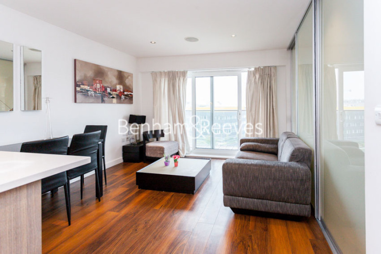 Studio flat to rent in East Drive, Colindale, NW9-image 9