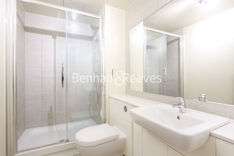 Studio flat to rent in Heritage Avenue, Colindale, NW9-image 4