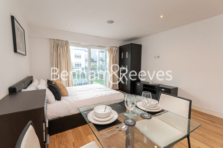 Studio flat to rent in Heritage Avenue, Colindale, NW9-image 7
