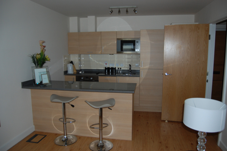 1  bedroom flat to rent in Boulevard Drive, Colindale, NW9-image 3