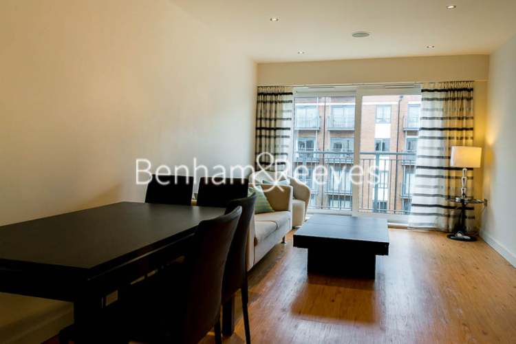 2 bedrooms flat to rent in Curtiss House, Heritage Avenue, NW9-image 3