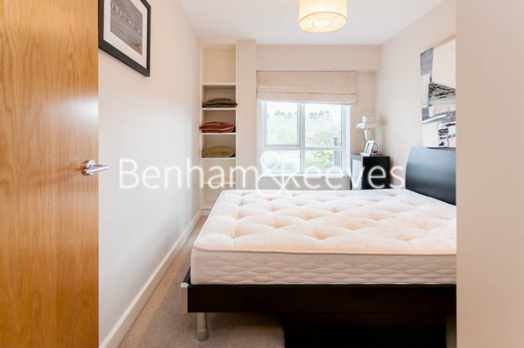 1 bedroom(s) flat to rent in Aerodrome Road, Colindale, NW9-image 8