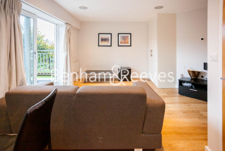 Studio flat to rent in Aerodrome Road, Colindale, NW9-image 9