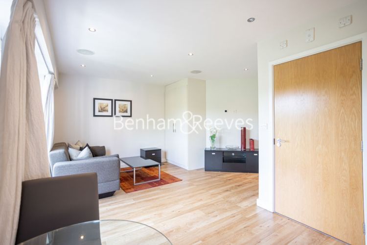 Studio flat to rent in Aerodrome Road, Colindale, NW9-image 9