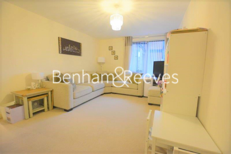 2 bedrooms flat to rent in Charcot Road, Colindale, NW9-image 1