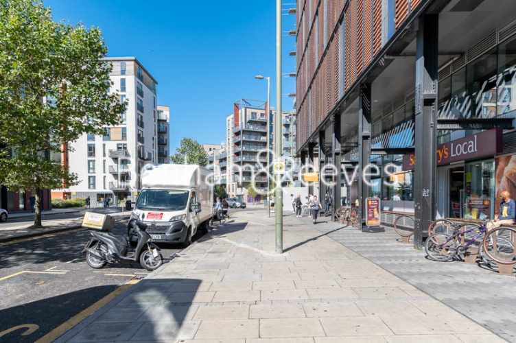 2  bedrooms flat to rent in Charcot Road, Colindale, NW9-image 11