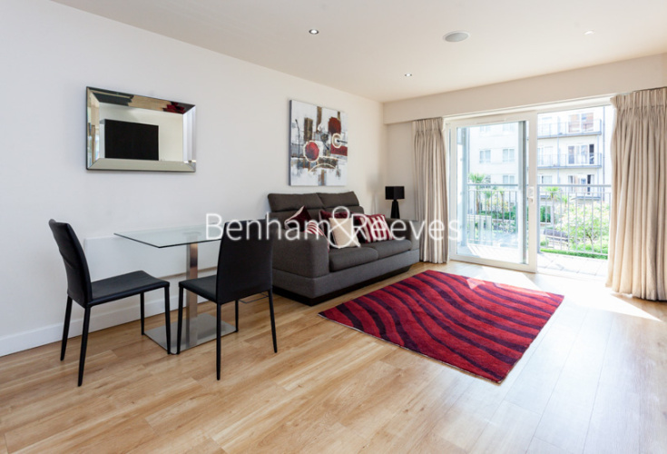 Studio flat to rent in Boulevard Drive, Colindale, NW9-image 2