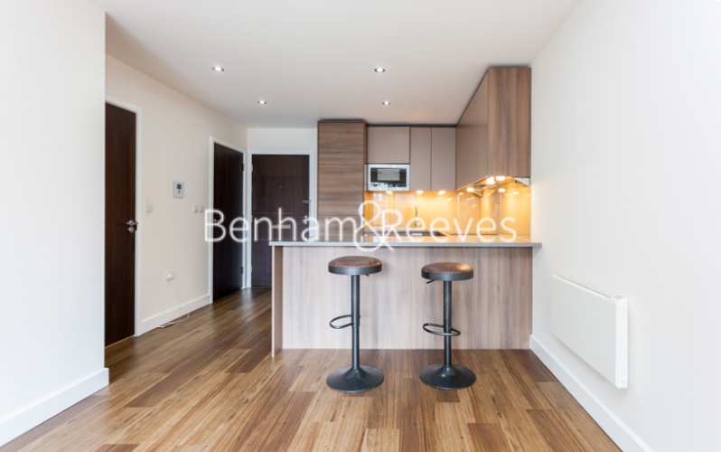 1  bedroom flat to rent in Boulevard Drive, Colindale, NW9-image 7