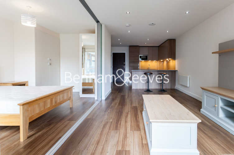 1  bedroom flat to rent in Boulevard Drive, Colindale, NW9-image 10