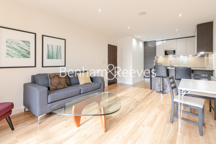 2 bedrooms flat to rent in Boulevard Drive, Colindale, NW9-image 1