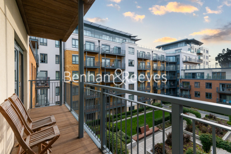 2 bedrooms flat to rent in Boulevard Drive, Colindale, NW9-image 5