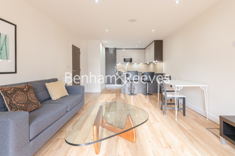 2 bedroom(s) flat to rent in Boulevard Drive, Colindale, NW9-image 7