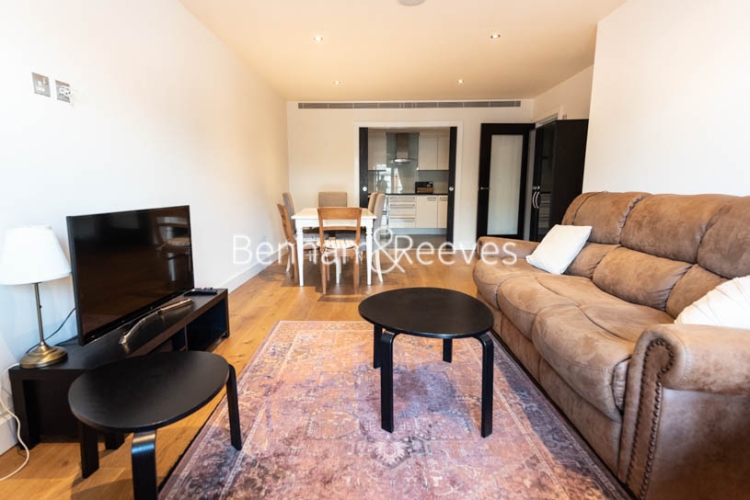 3 bedrooms flat to rent in Boulevard Drive, Colindale, NW9-image 7