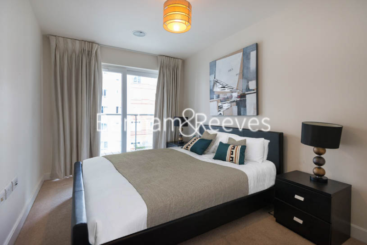 1  bedroom flat to rent in Boulevard Drive, Beaufort Park, NW9-image 8