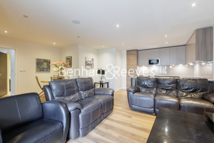 2  bedrooms flat to rent in Boulevard Drive, Colindale, NW9-image 1