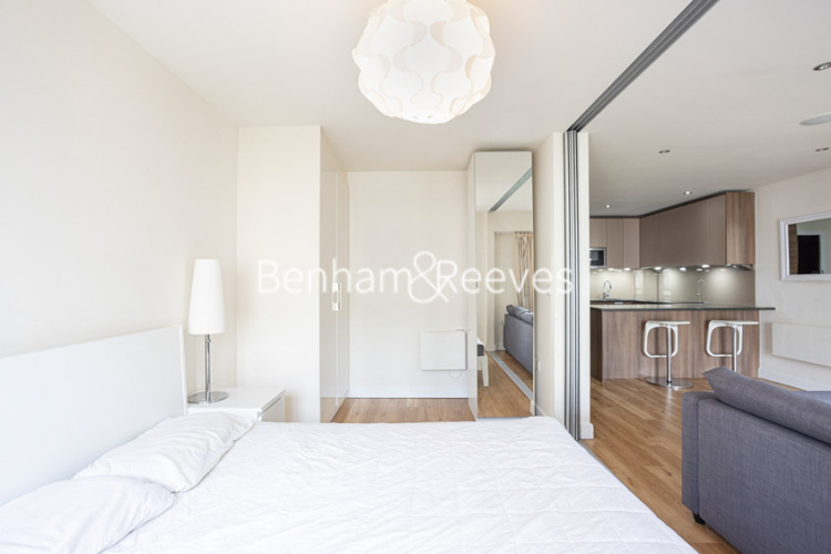 1 bedroom flat to rent in Aerodrome Road, Collindale, NW9-image 3
