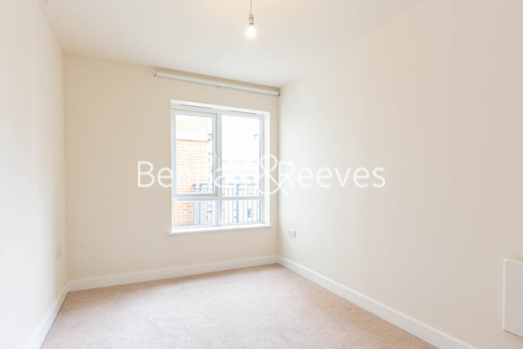 2  bedrooms flat to rent in Heritage Avenue, Colindale, NW9-image 4