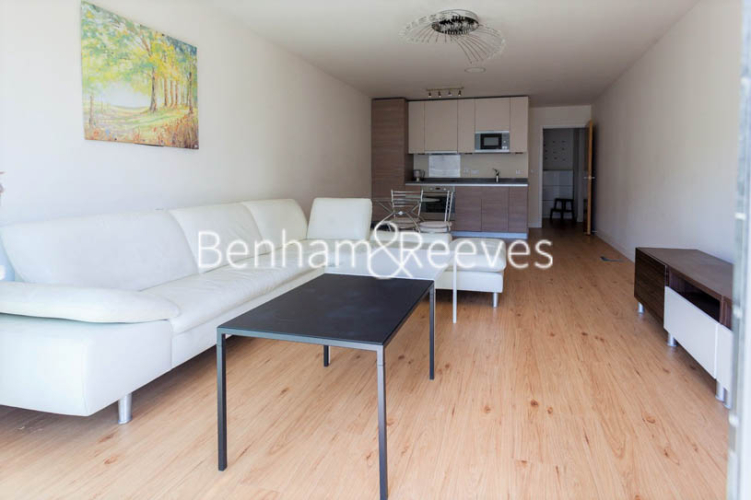 1  bedroom flat to rent in Boulevard Drive, Colindale, NW9-image 1