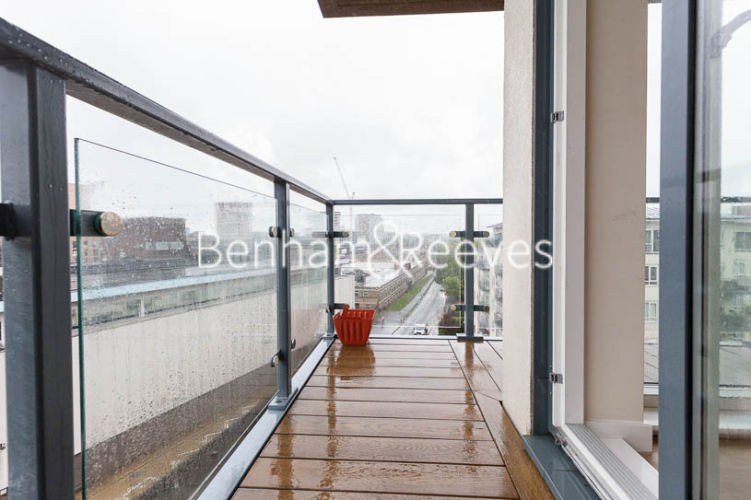 2 bedroom(s) flat to rent in Heritage Avenue, Colindale, NW9-image 5