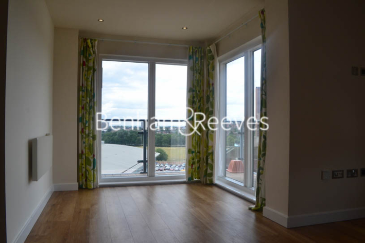 2  bedrooms flat to rent in Heritage Avenue, Colindale, NW9-image 10