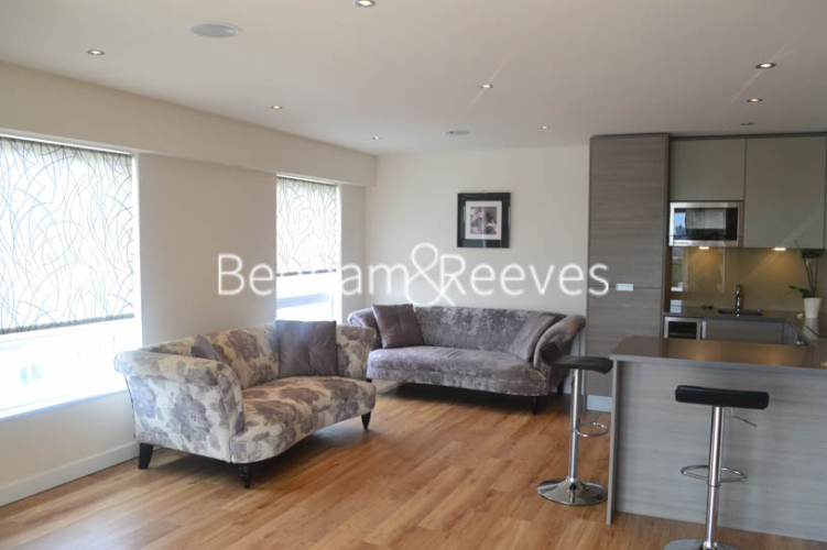 2 bedroom(s) flat to rent in Heritage Avenue, Colindale, NW9-image 15