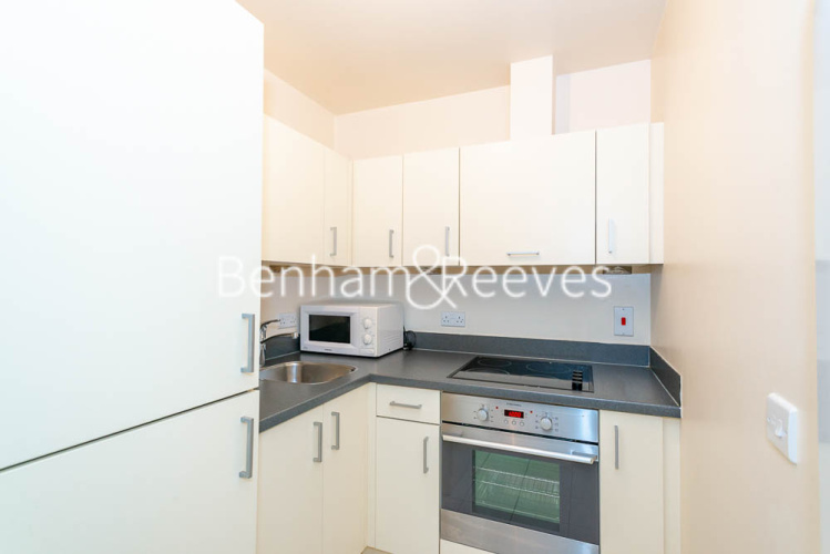1  bedroom flat to rent in Boulevard Drive, Colindale, NW9-image 2