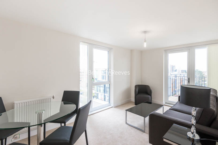2  bedrooms flat to rent in Charcot Road, Colindale, NW9-image 1
